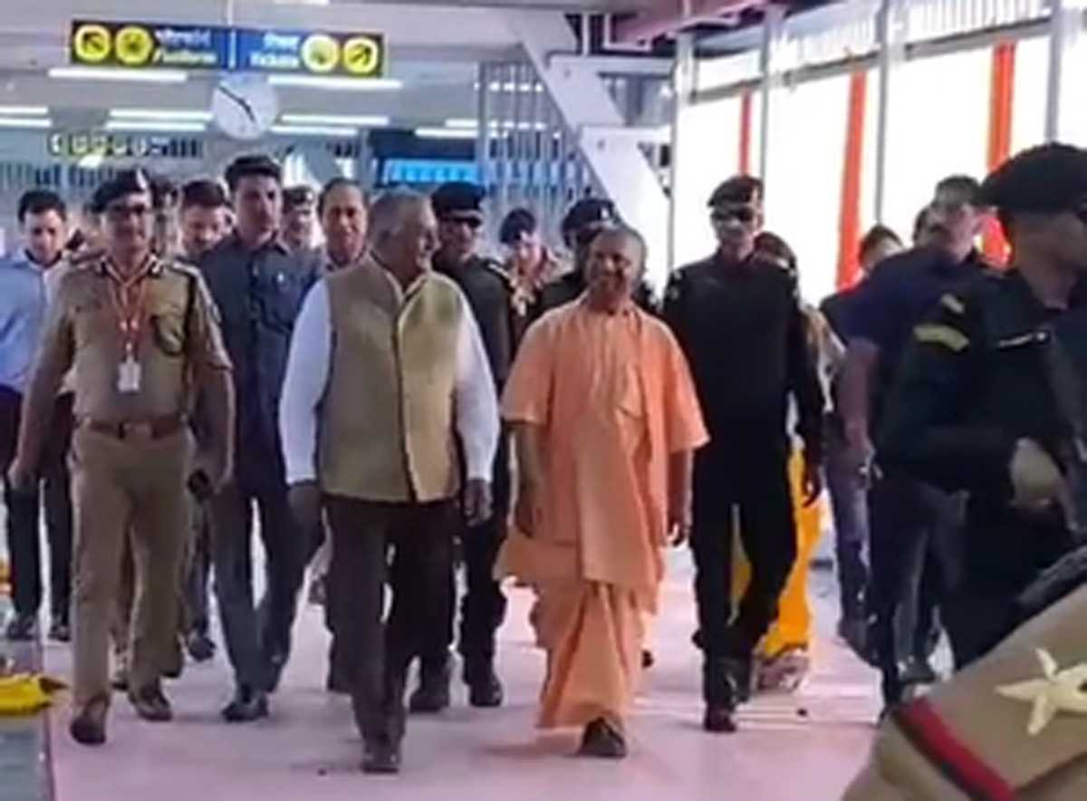 देश की पहली रैपिड ट्रेन नमो भारत को पीएम आज दिखाएंगे हरी-झंडी, योगी पहुंचे कार्यक्रम स्थल पर